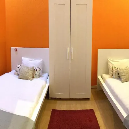 T2 In Typical In Sapadores Apartment Lisbon