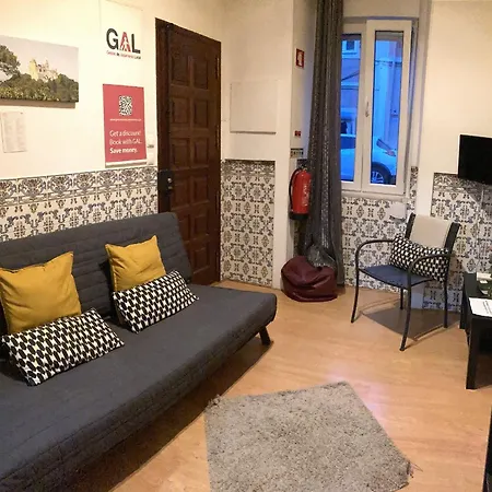 T2 In Typical In Sapadores Лісабон