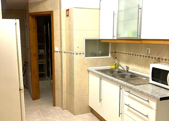 T2 In Typical In Sapadores Lisboa