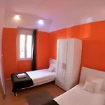 T2 In Typical In Sapadores Appartement *